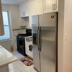 Apartment Beautiful Finished With Lots Of Space & Privacy, New York